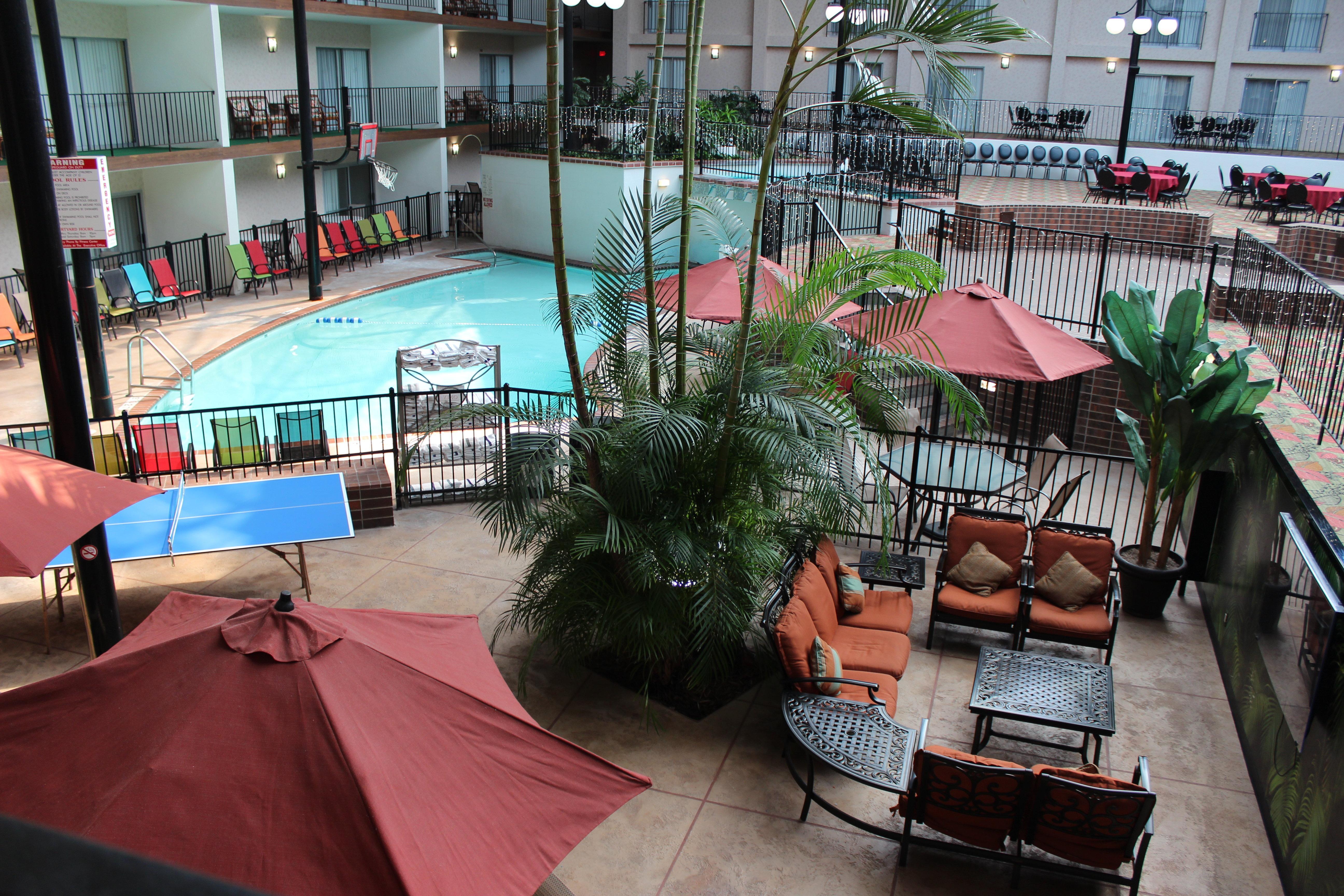 Holiday Inn Des Moines-Airport Conf Center By Ihg Exterior foto