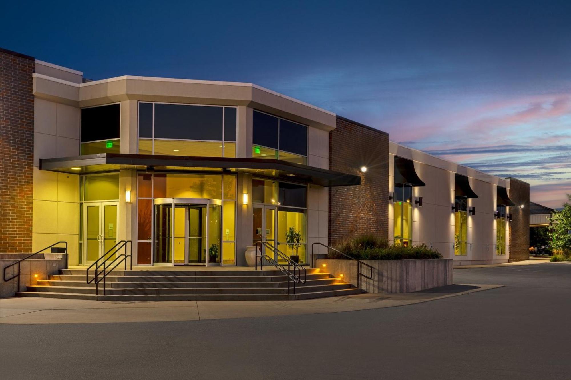 Holiday Inn Des Moines-Airport Conf Center By Ihg Exterior foto